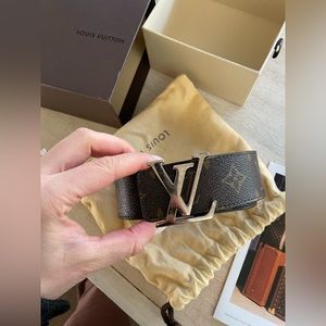 Unisex Louis Vuitton Reversible Belt